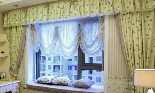 客厅窗帘详细分类 什么材质的窗帘比较好